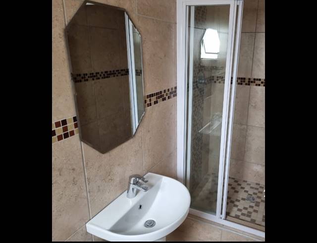 1 BEDROOM FLAT TO LET IN MOUNT VERNON